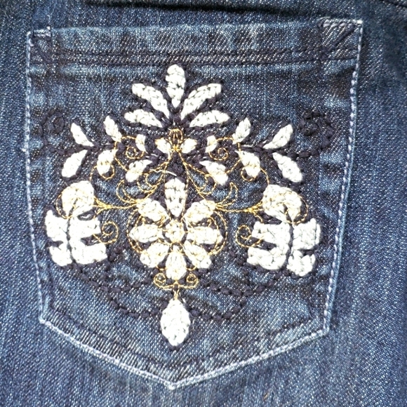 Chicos Platinum Libbie MR Blue Jeans Dark Wash 8 boot cut - Picture 5 of 7
